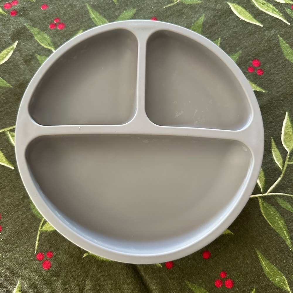 Wee sprout silicone plates